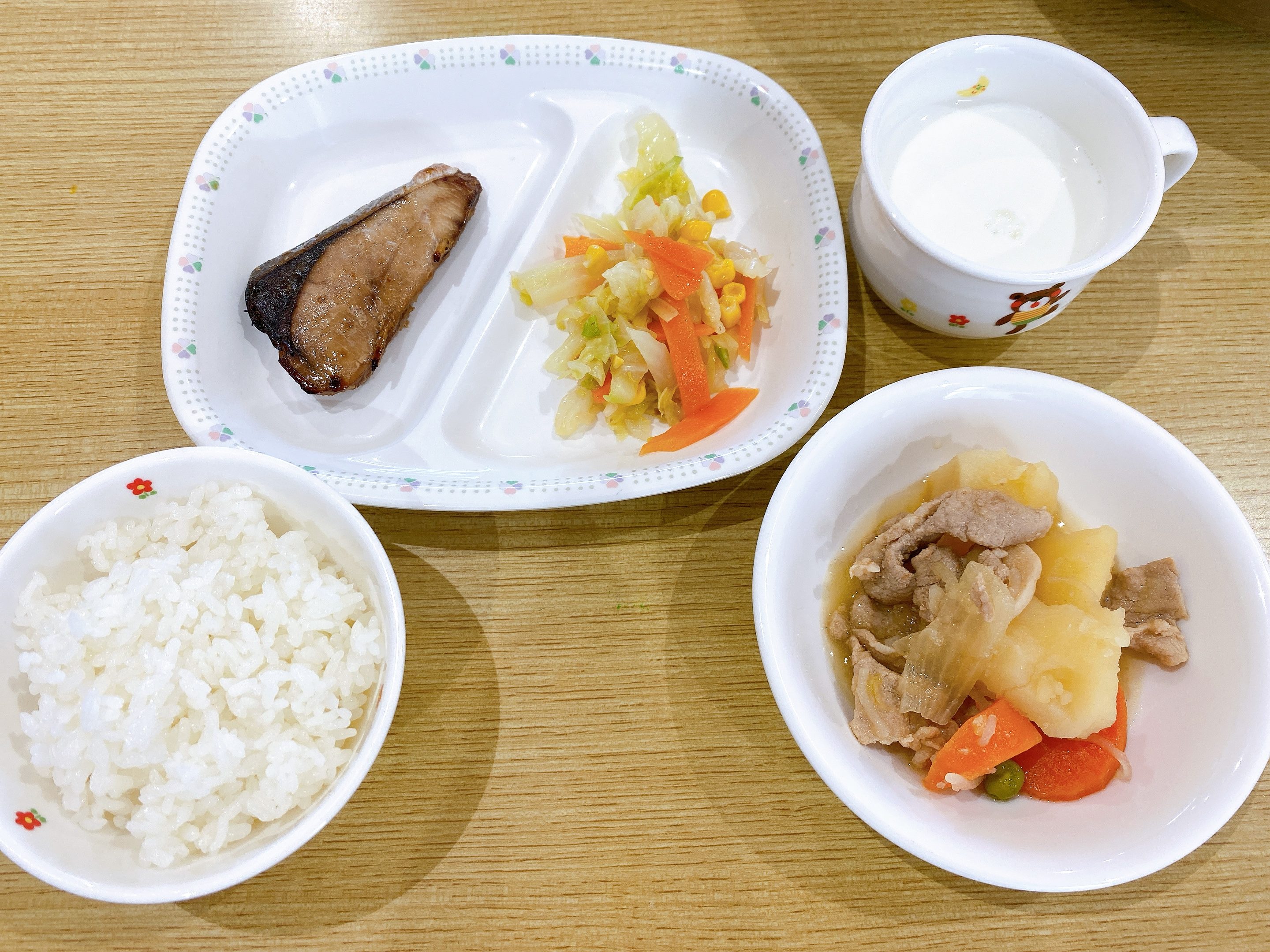 やいたこども園　今日の給食 12月16日