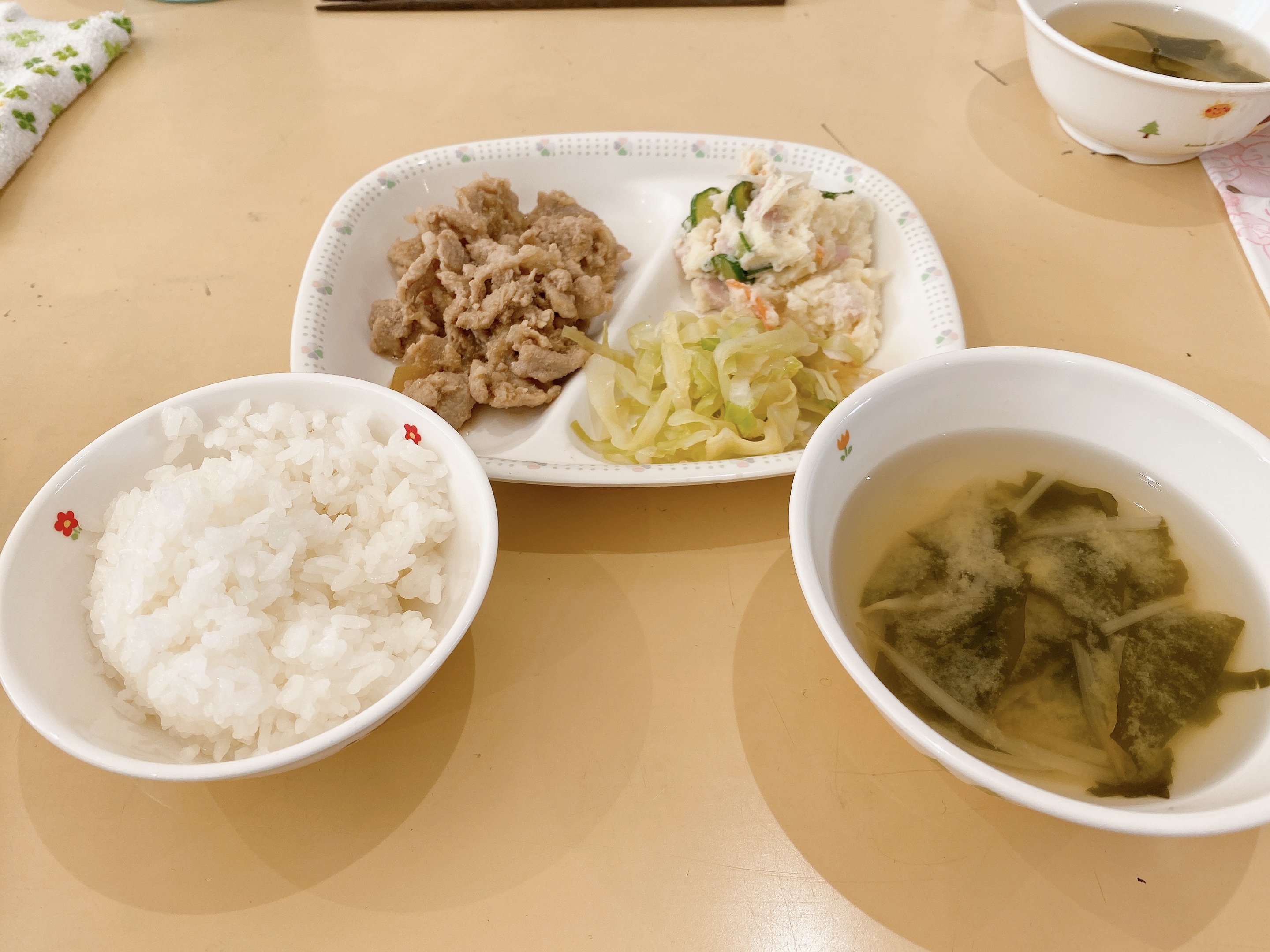 やいたこども園　今日の給食 3月9日